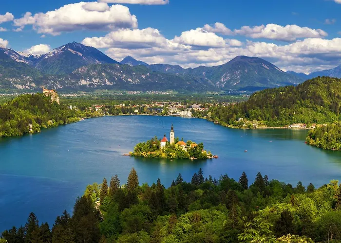 Eco River Camp Campingplads 3*